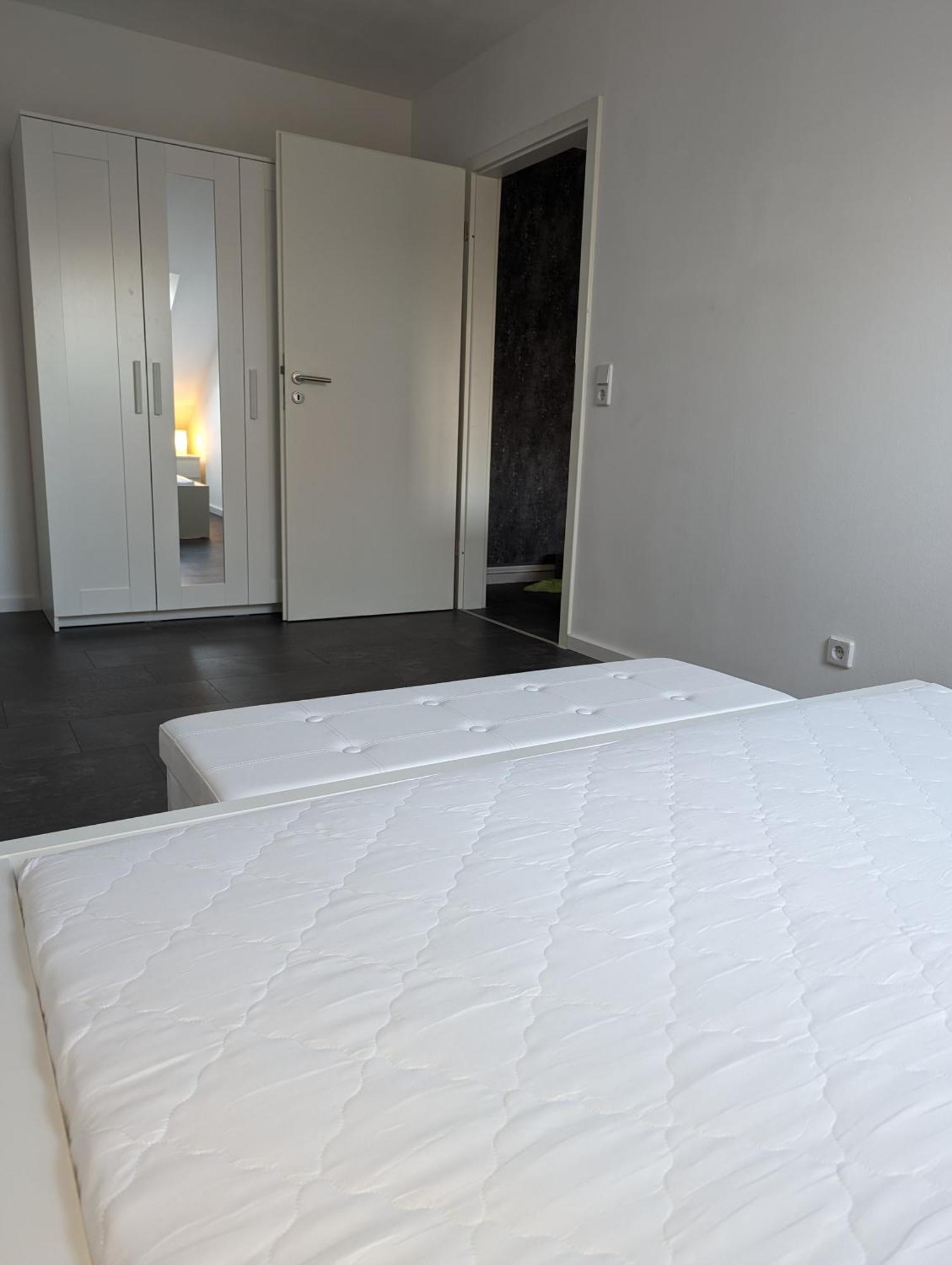 Ferienwohnung Am Stadtpark Chemnitz Exteriör bild